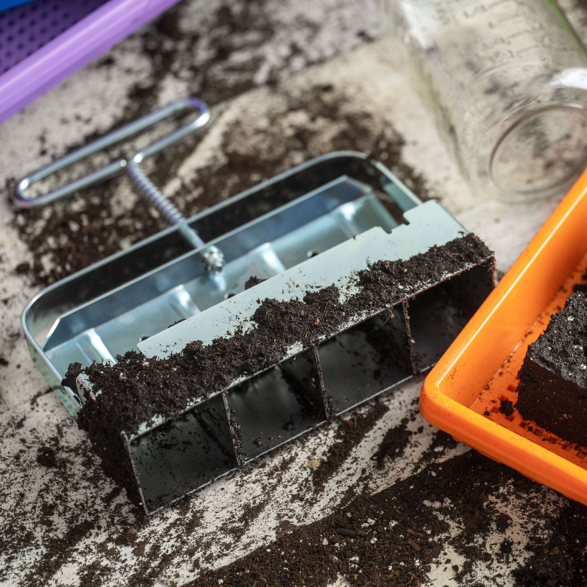 bootstrap-farmer-complete-soil-blocking-starter-kit-mini-20-2-blocker-trays-pins image 4