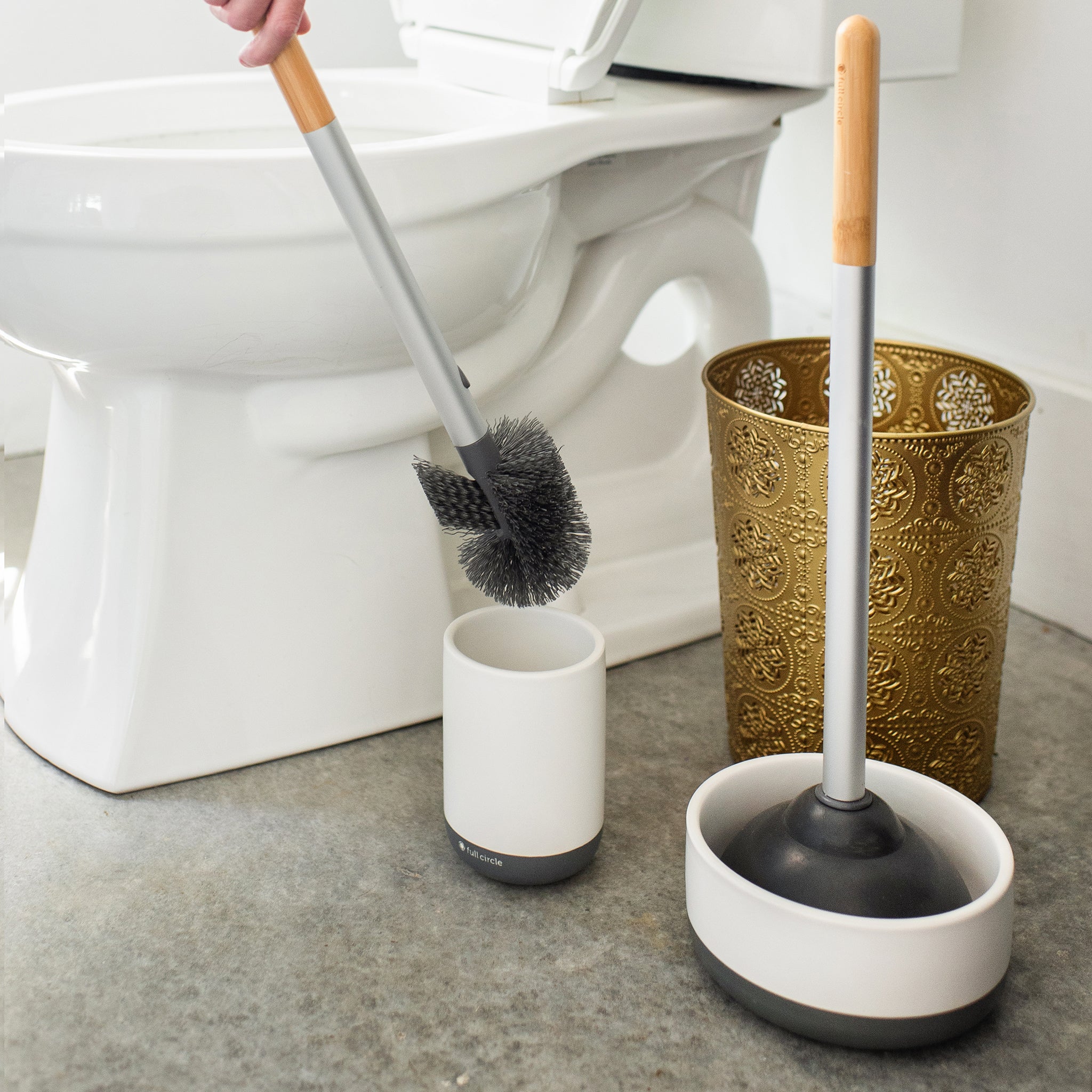 full-circle-toilet-care-cleaning-set-quick-drying-plunger-brush-with-bonus-head image 3