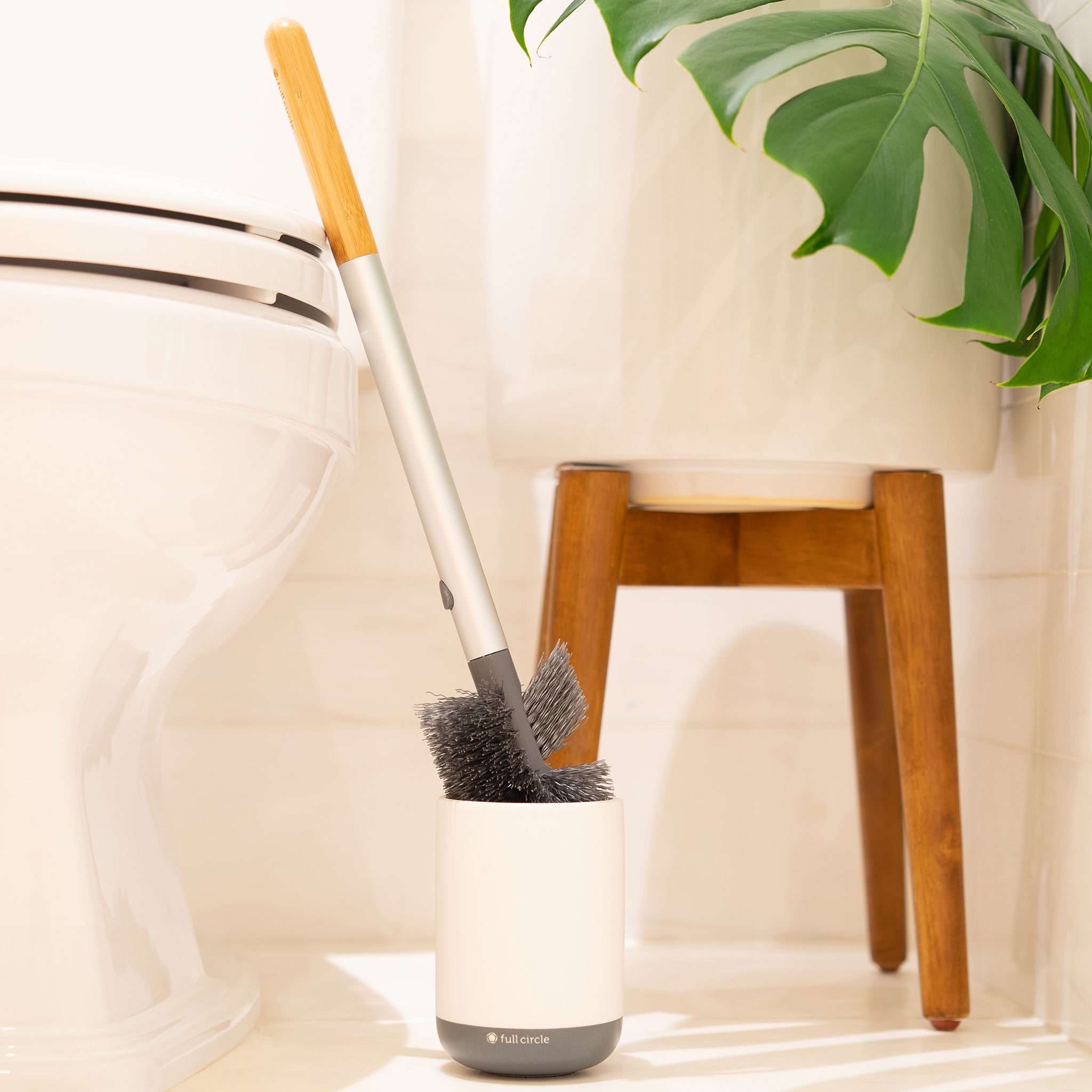 full-circle-scrub-queen-toilet-brush-refill-with-dry-earth-stone-holder image 6