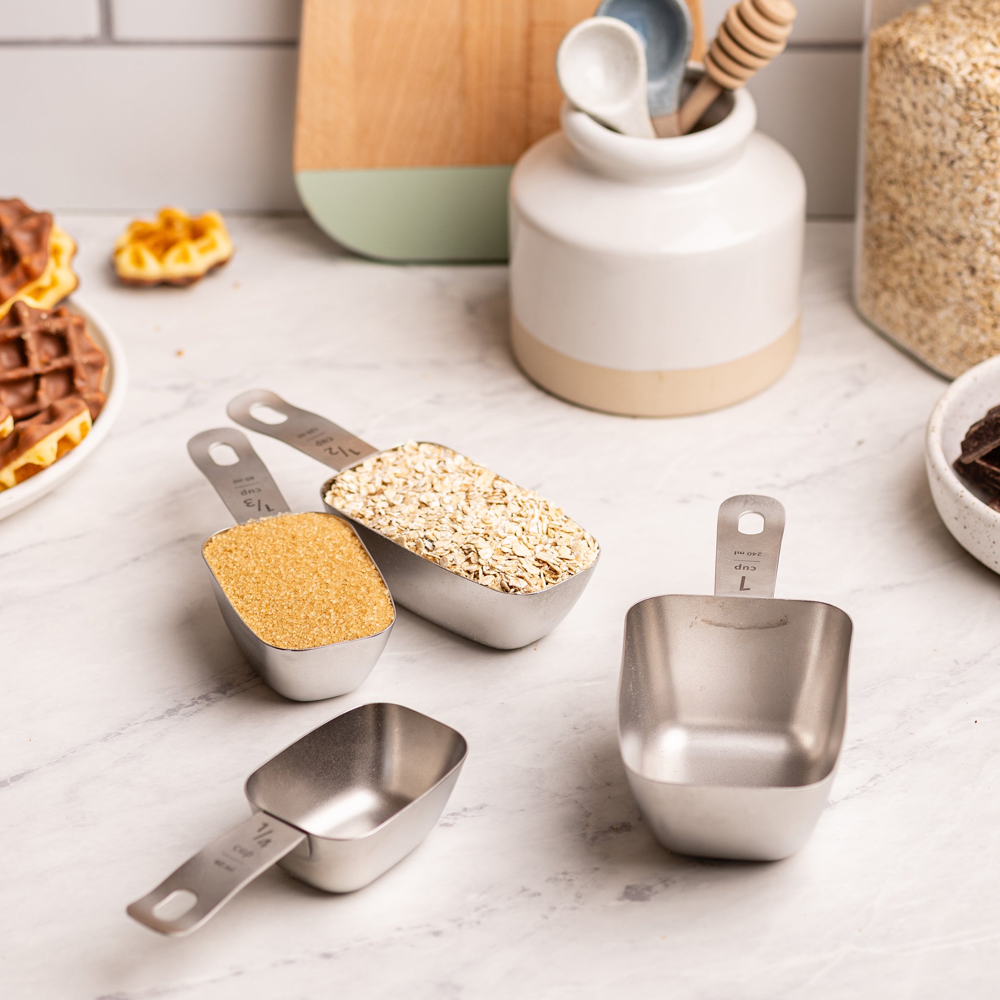 full-circle-level-up-precision-measuring-cup-set image 2