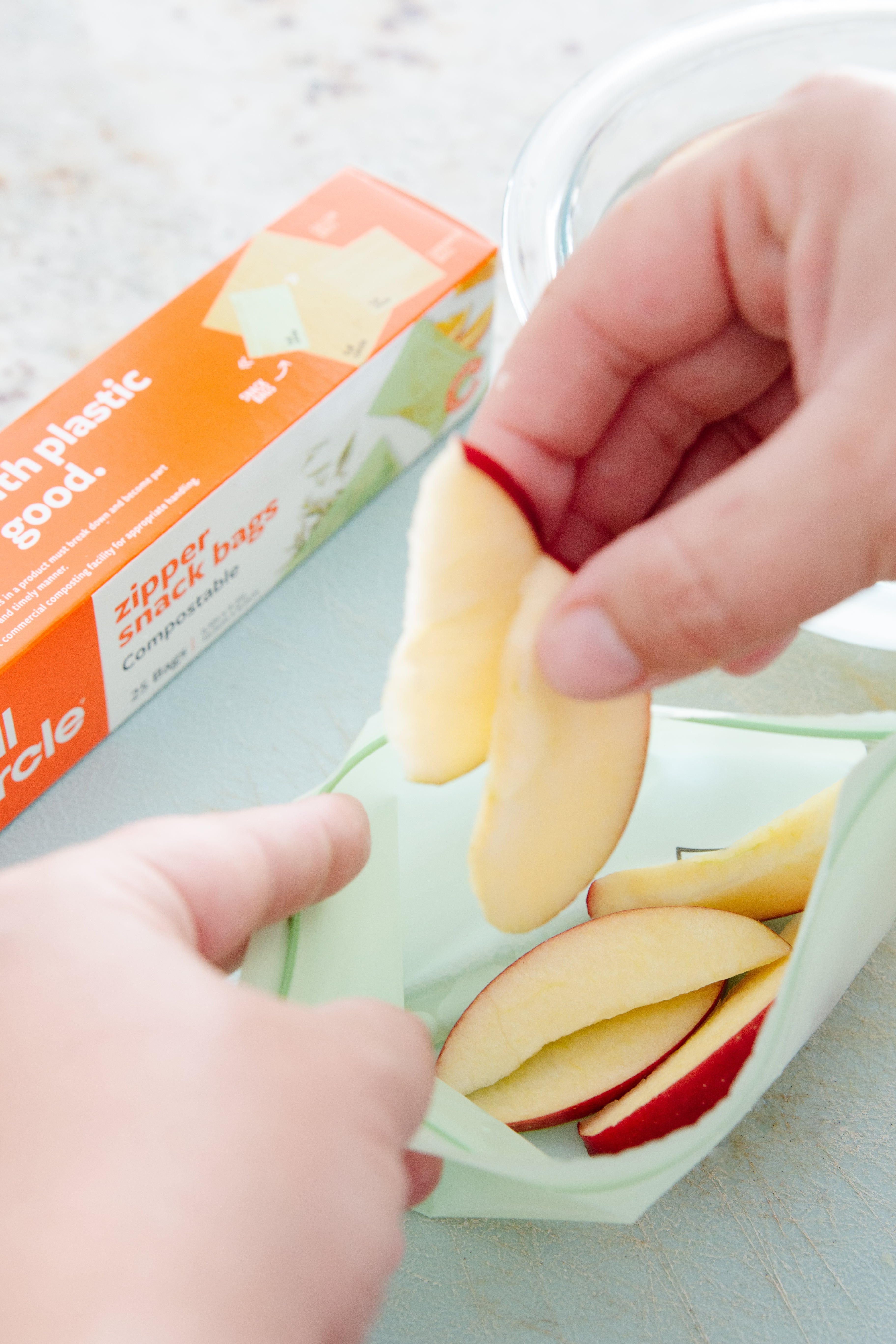 full-circle-compostable-zipper-snack-bags image 6