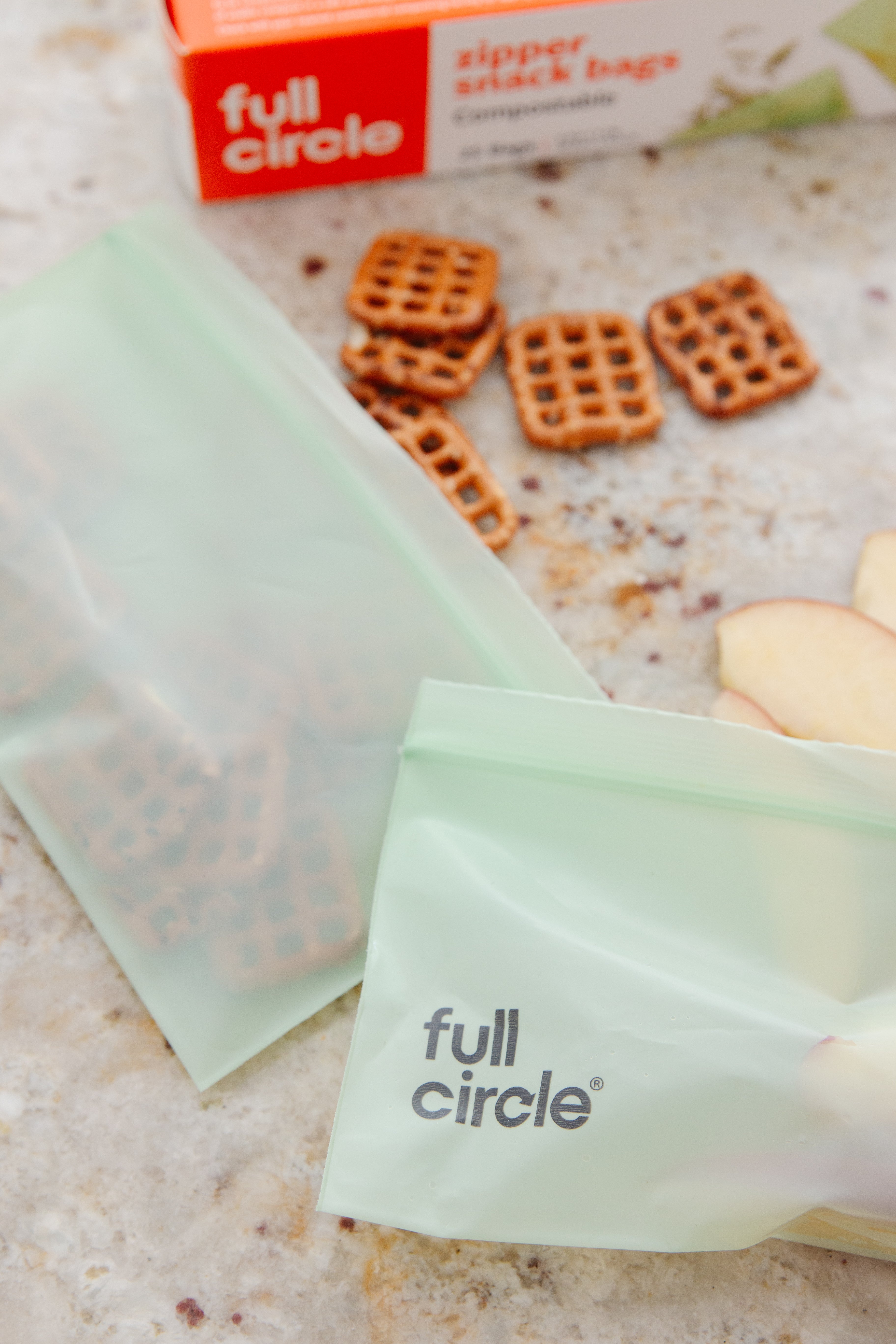 full-circle-compostable-zipper-snack-bags image 7