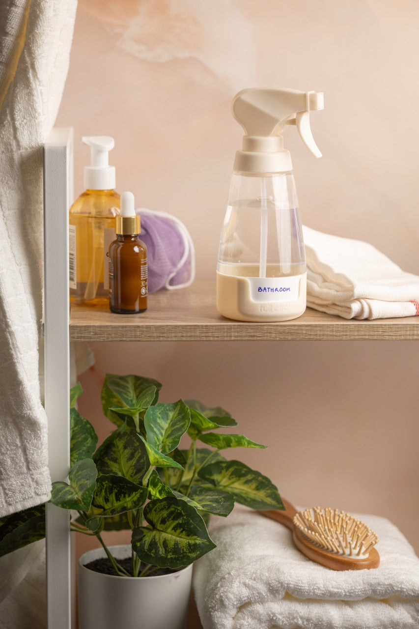 full-circle-the-cleaning-solution-glass-spray-bottle image 8