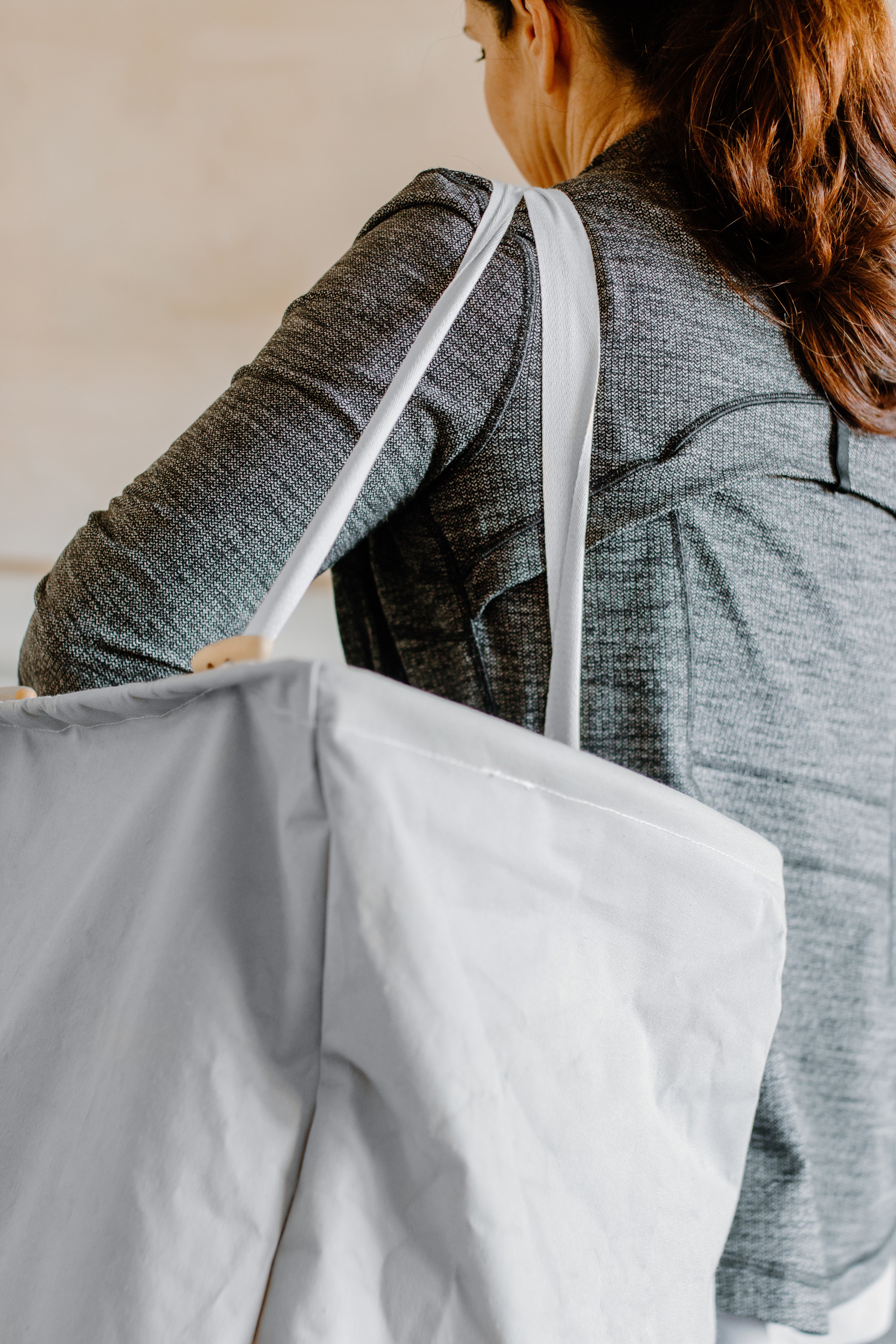 full-circle-fold-go-laundry-bag image 1