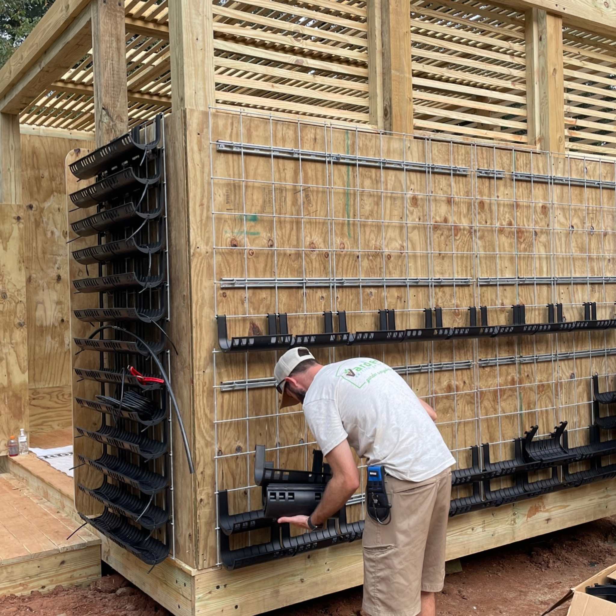 bootstrap-farmer-galvanized-wire-panels-for-varden-living-wall-system-multiple-s image 4